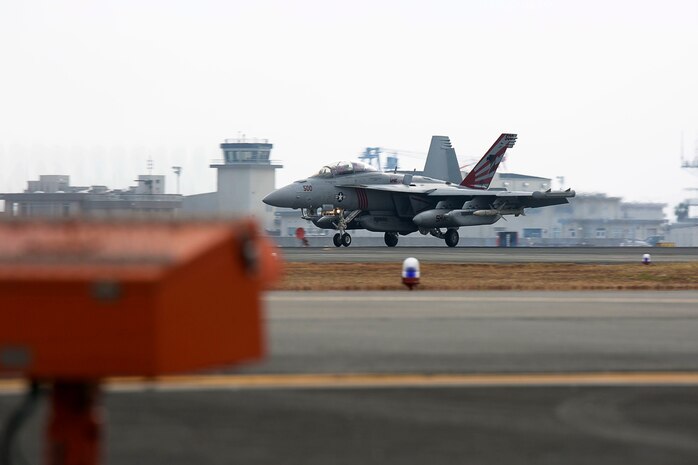 Initial Japan-Based CVW-5 Jet Squadrons Fly-in to MCAS Iwakuni