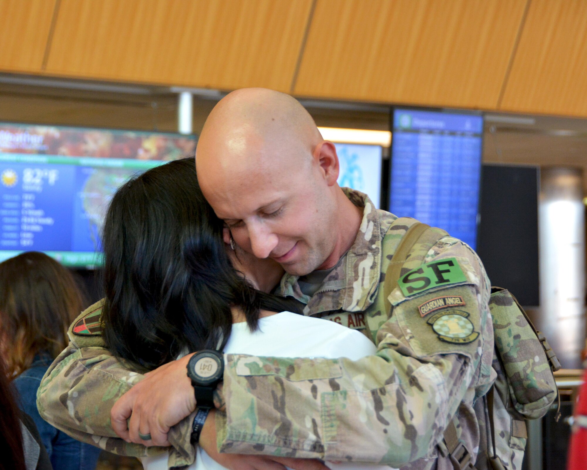 Reserve defenders from the 507th Air Refueling Wing Security Forces Squadron reunite with friends and family Oct. 1, 2017, at Will Rogers World Airport in Oklahoma City, following a six-month deployment to Afghanistan in support of Operation Freedom’s Sentinel. The Reserve Citizen Airmen served at Kandahar Air Base, Afghanistan, where they assisted the Afghan Air Force in their fight against insurgents. The team of Reserve defenders was part of a Fly Away Security Team, which is made up of Security Forces Airmen who travel with aircraft to provide extra security around unsecured foreign airfields. (U.S. Air Force photo/Tech. Sgt. Samantha Mathison)