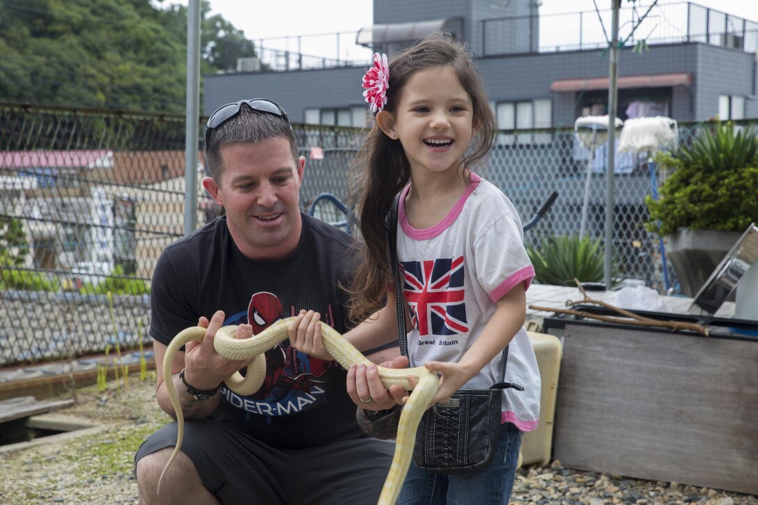 Japanese, Americans build relationships in a unique way