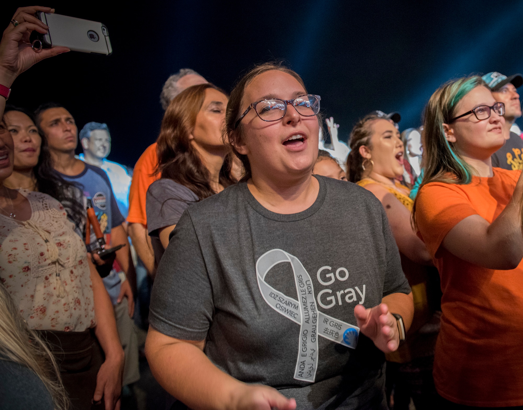 Gary Sinise and the Lt. Dan Band performed a free two-hour USO concert to honor Airmen and their families.