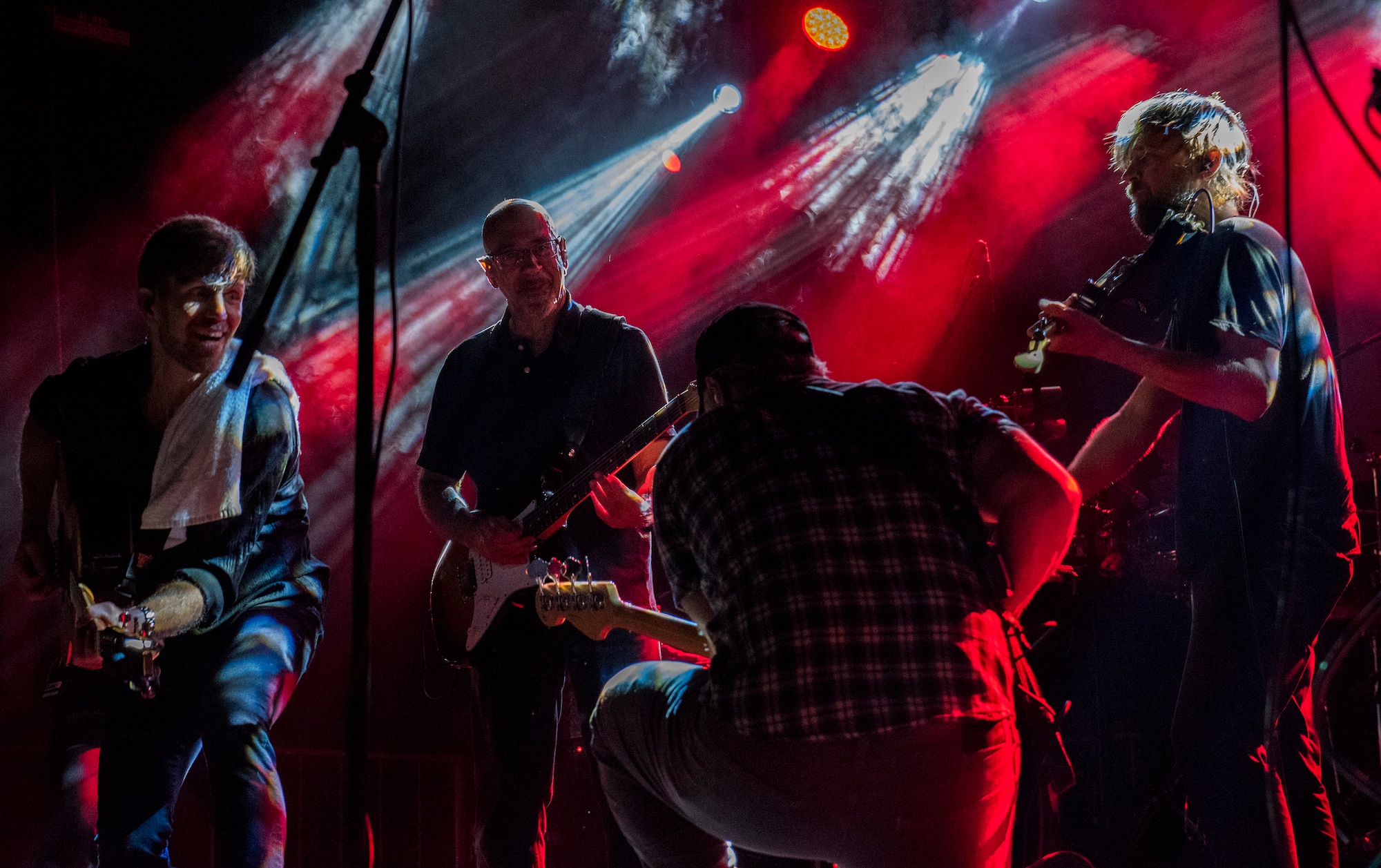 Gary Sinise and the Lt. Dan Band performed a free two-hour USO concert to honor Airmen and their families.