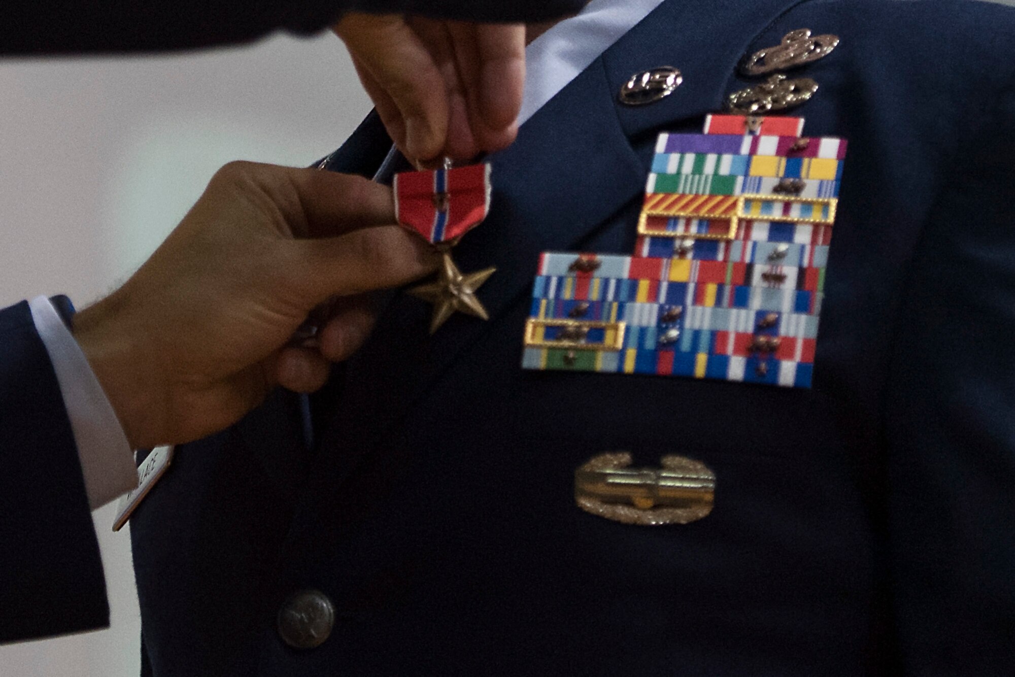 Bronze Star with Valor pin