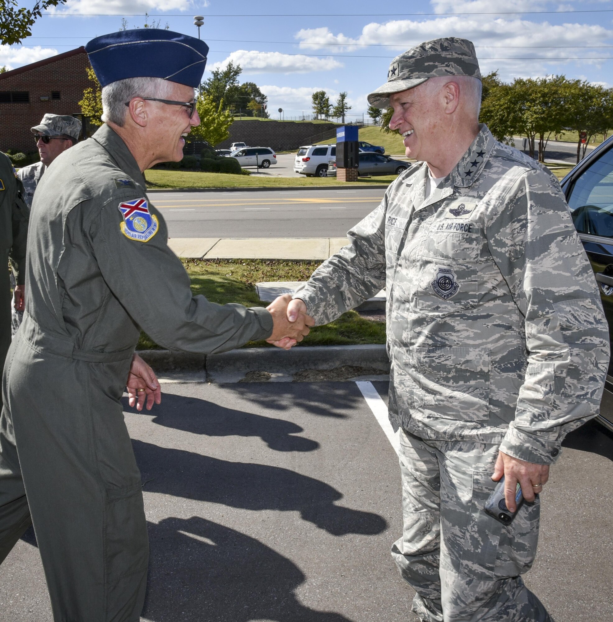 ANG Director Visits 117 ARW