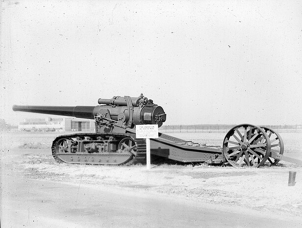 IMAGE: 01/22/1950
ORDNANCE HISTORY: 7"/45 Caliber Gun Tractor Mount.