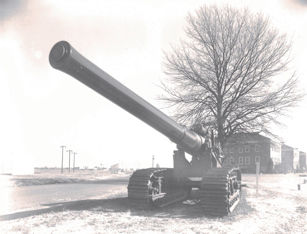 IMAGE: 7"/45 caliber Gun Tractor Mount