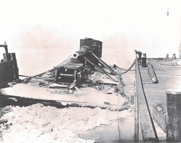 IMAGE: Gun on Barge at Dahlgren dock