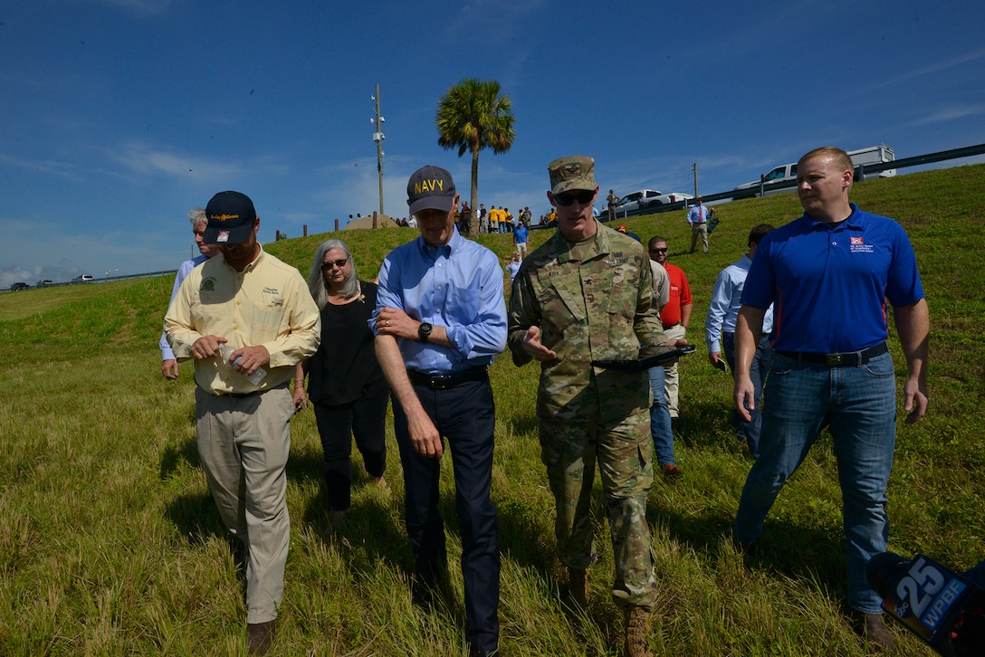 CLEWISTON, Fla. – Jacksonville District Commander, Col. Jason Kirk welcomed Florida Gov. Rick Scott to the Herbert Hoover Dike at Lake Okeechobee on Oct. 9, 2017.