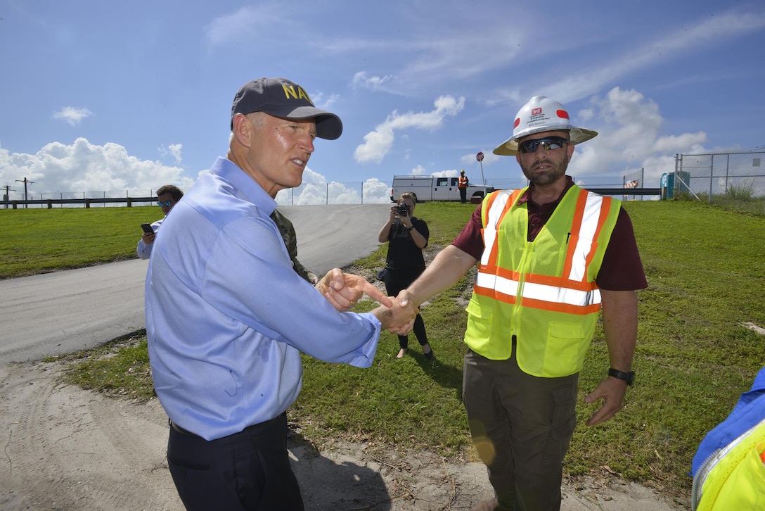 CLEWISTON, Fla. – Jacksonville District Commander, Col. Jason Kirk welcomed Florida Gov. Rick Scott to the Herbert Hoover Dike at Lake Okeechobee on Oct. 9, 2017.