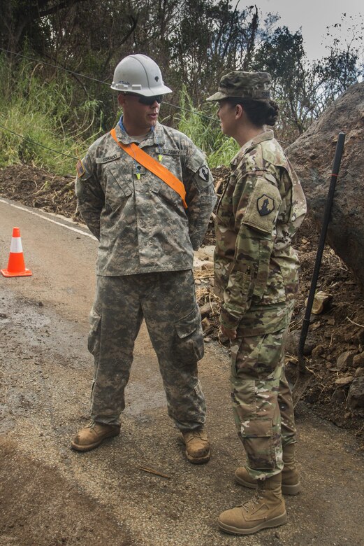 1st MSC commander surveys Hurricane Maria recovery