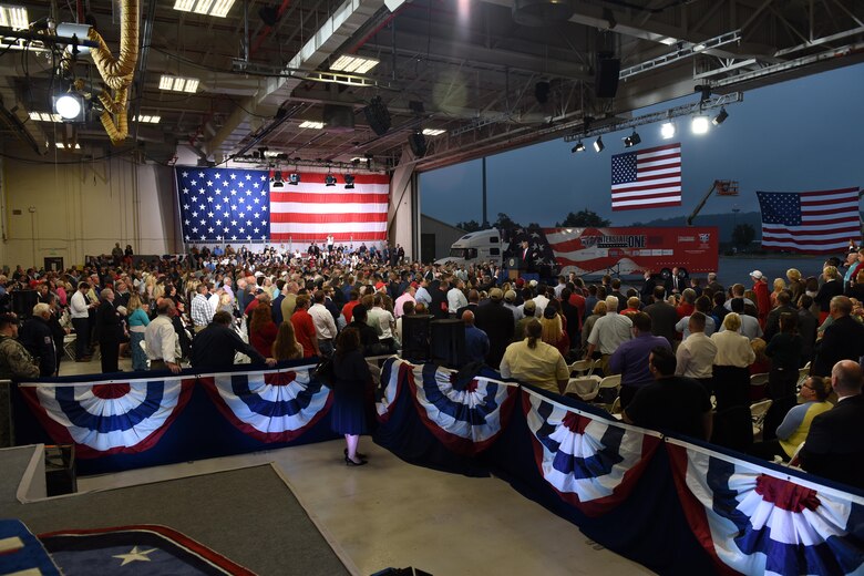 President Trump speaks to crowd in Middletown, Pa