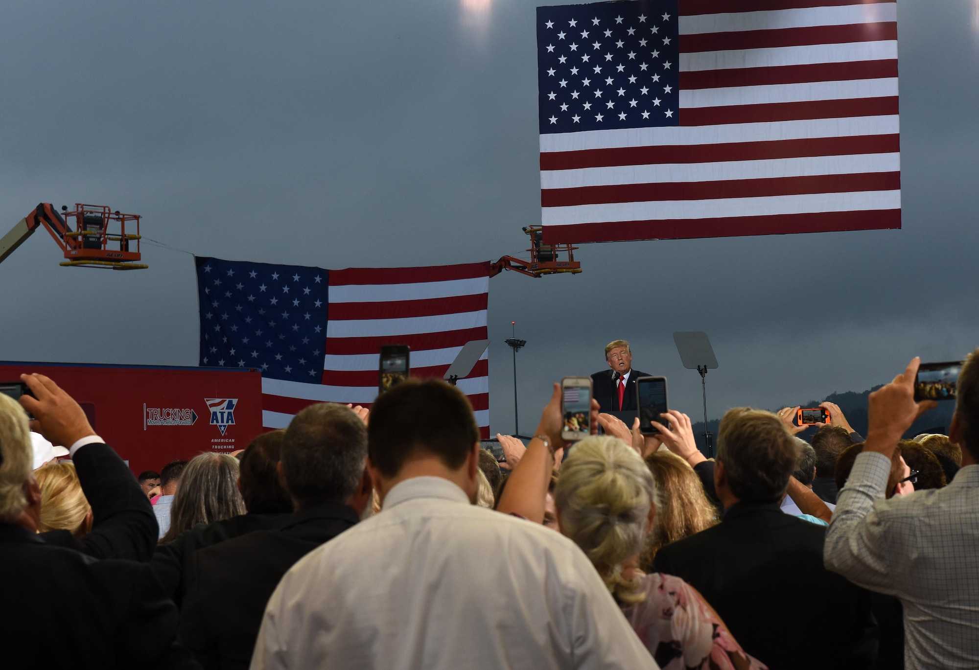 President Trump speaks to crowd in Middletown, Pa