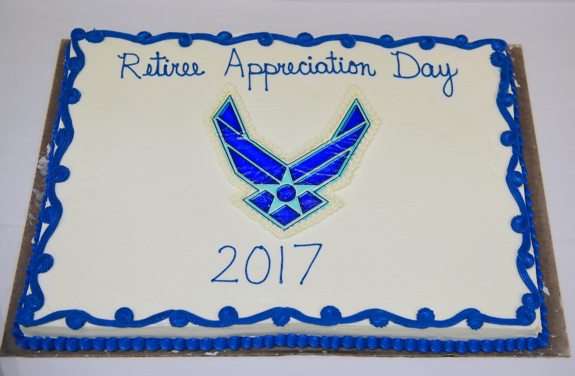 Members of Team Whiteman extend their support to honor our former service members during Retiree Appreciation Day at Whiteman Air Force Base, Mo., Oct. 7, 2017.