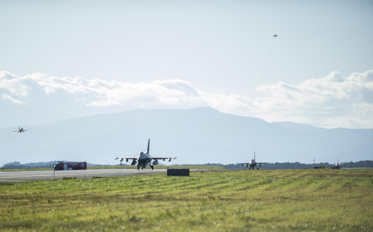 Vipers, Growlers integrate, enhance joint SEAD readiness