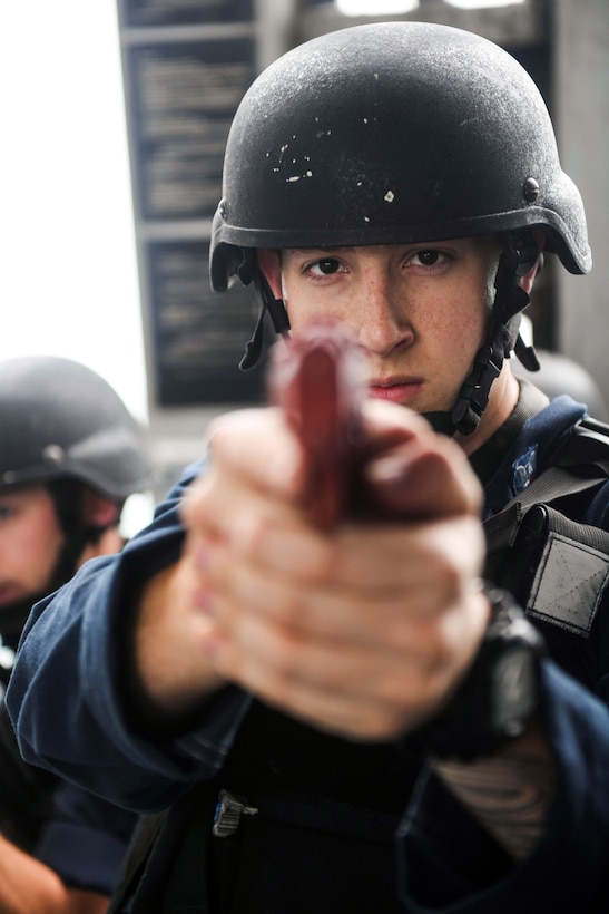 Cook sailors undergo training scenario.