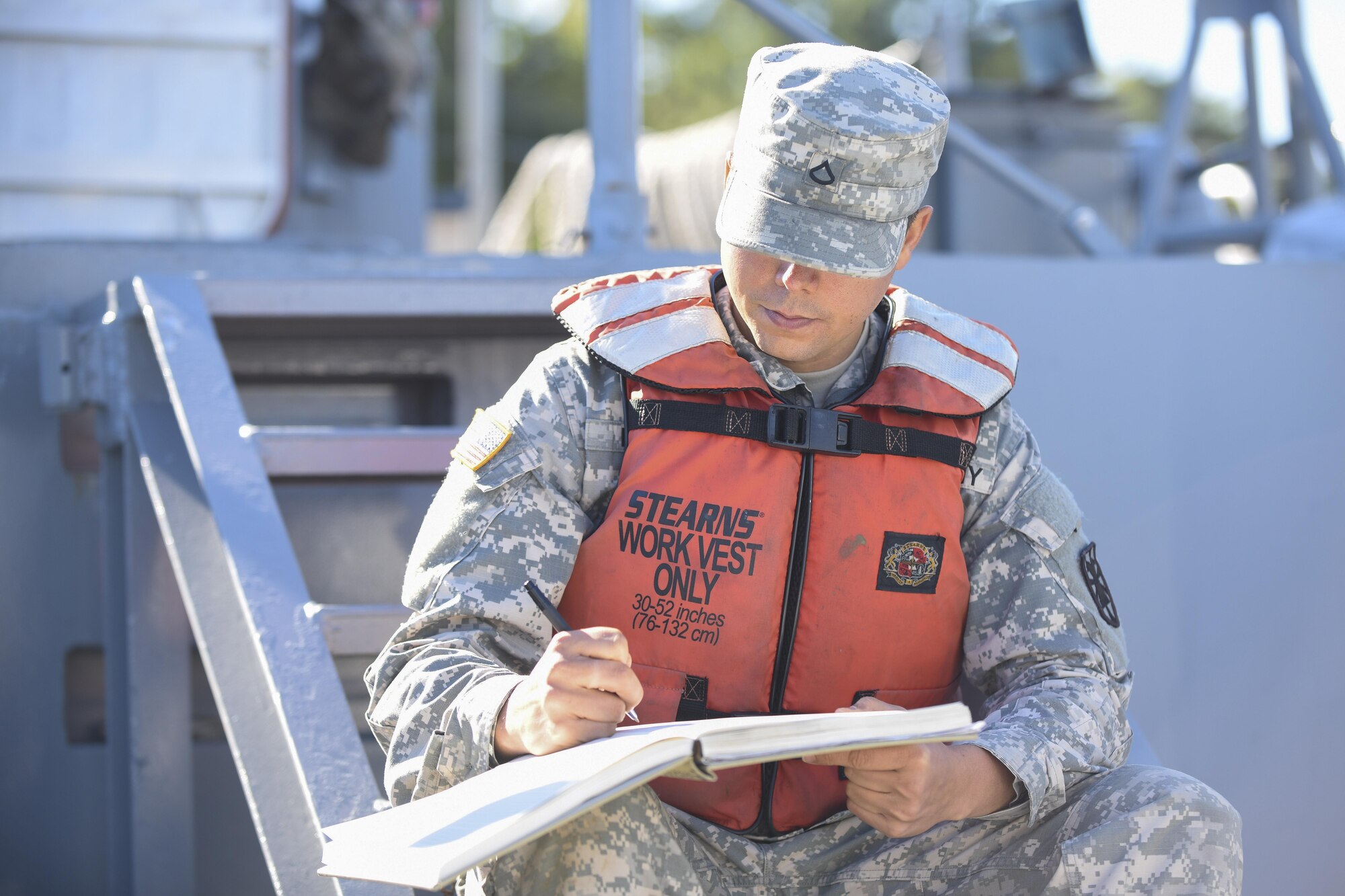 After U.S. Army Private 1st Class Alex Hogan’s mother passed away, he found solace in the same addiction as his mother—alcohol. Not wanting to follow her same path, he found support through the U.S. Navy’s Substance Abuse Rehabilitation Program.
