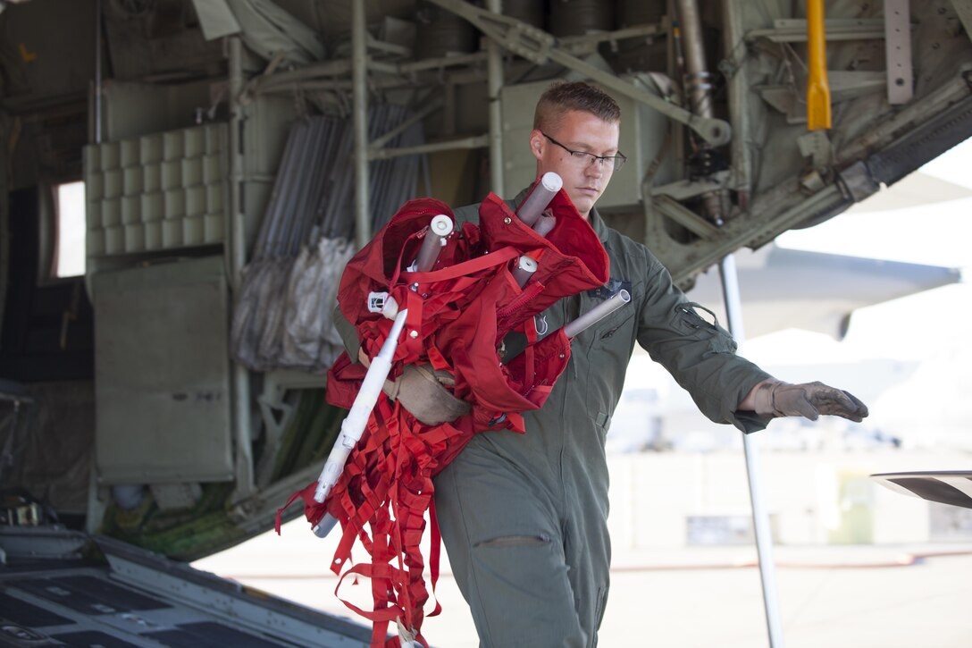 VMGR-352 returns from Hurricane Maria relief