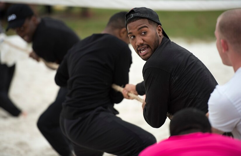 Airmen play tug-o-war