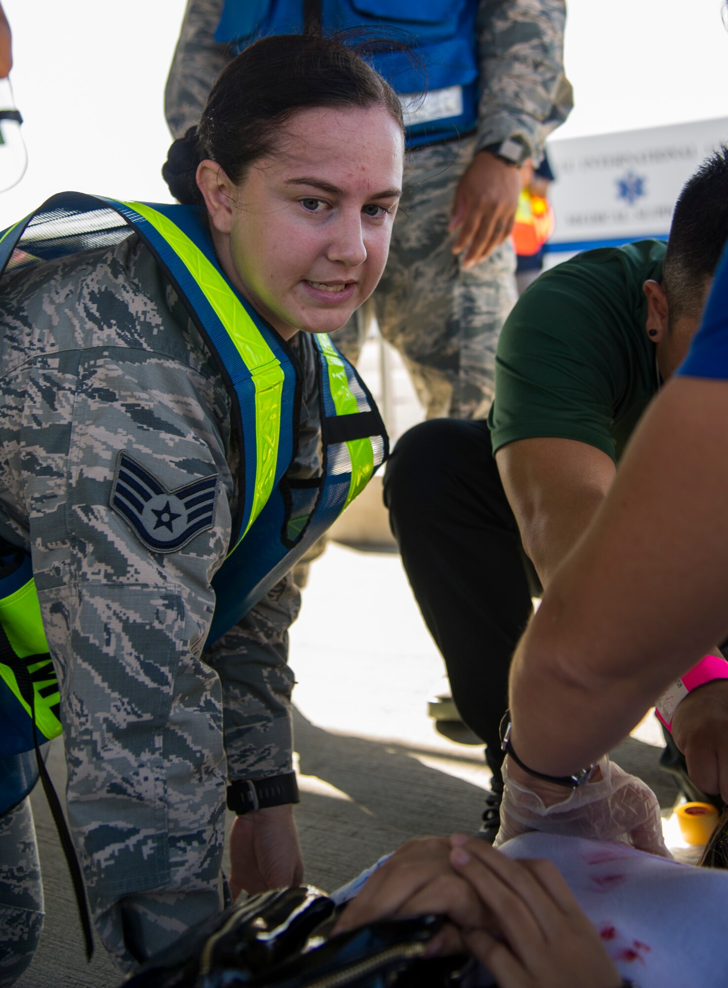 Staff Sgt. Kasie Stanley, 15th Aerospace Medical Squadron flight operations medical technician, instructs nursing students on triage procedures during the 2017 Triennial Emergency Response Exercise at the Daniel K. Inouye International Airport, Honolulu, Hawaii, Oct. 20, 2017.