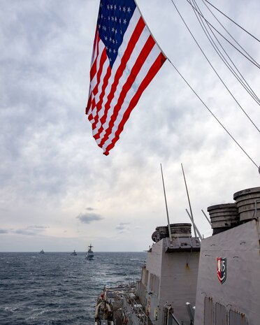 (U.S. Navy photo by Mass Communication Specialist 2nd Class Jeremy Graham/Released)