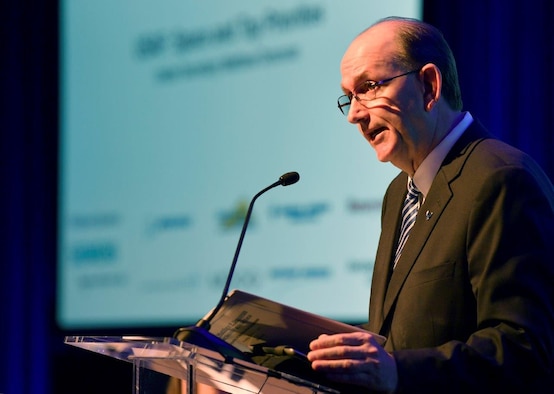 USecAF addresses innovation at symposium