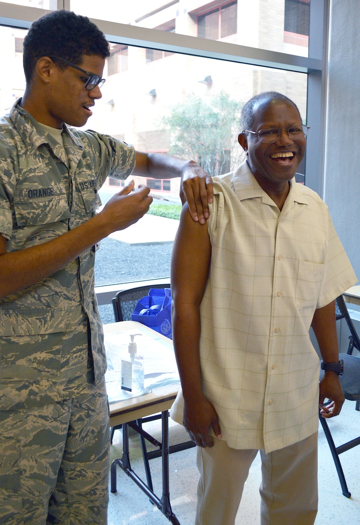 BAMC opens doors for Military Retiree Appreciation Day > Joint