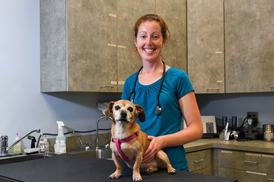 New Barksdale Veterinarian takes on patients