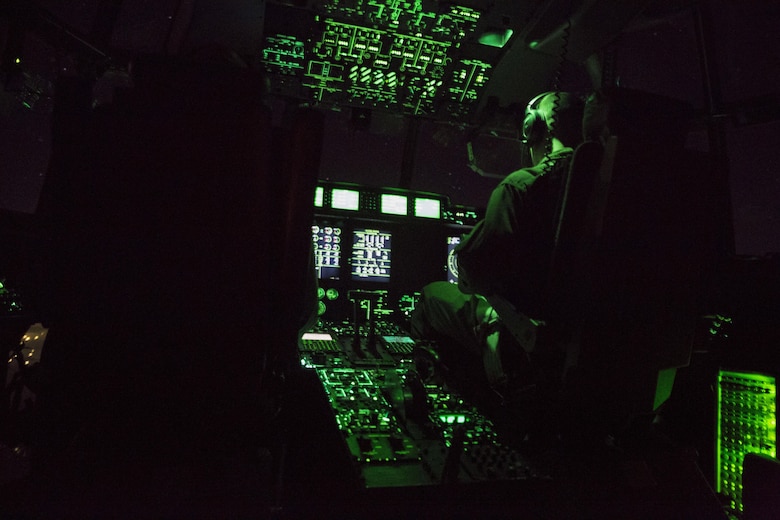 VMGR-152 conducts nighttime aerial refueling with VMFA-121, VMFA-251