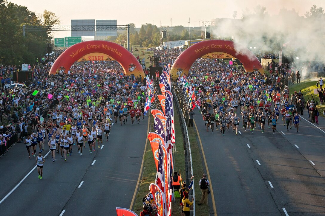 The beginning of the Annual Marine Corps Marathon.