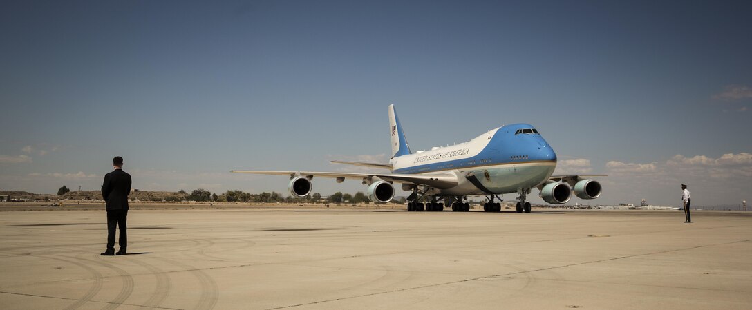 Air Force One taxied onto the Marine Corps Air Station (MCAS) Yuma, Ariz., flightline Aug. 22, 2017. President Trump visited MCAS Yuma to interact with Marines, Sailors and their families on station. (U.S. Marine Corps photo taken by Lance Cpl. Christian Cachola)