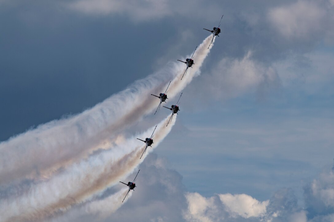 The U.S. Air Force Thunderbirds Flight Demonstration Team soars above Moody Air Force Base during the Thunder Over South Georgia Air Show, Oct. 28, 2017. The Thunderbirds performed twists, turns and rolls at high speeds demonstrating the prowess and capabilities of the F-16D Fighting Falcon. (U.S. Air Force photo by Senior Airman Daniel Snider)