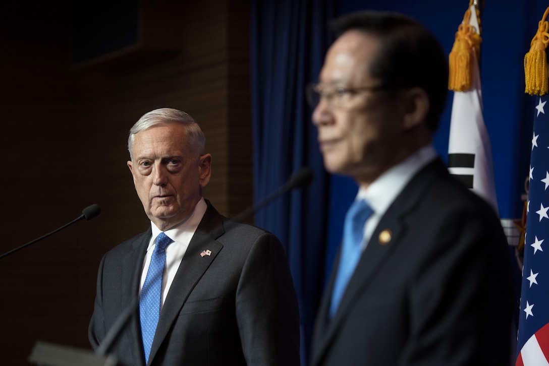 U.S. and South Korean defense leaders hold a news conference.