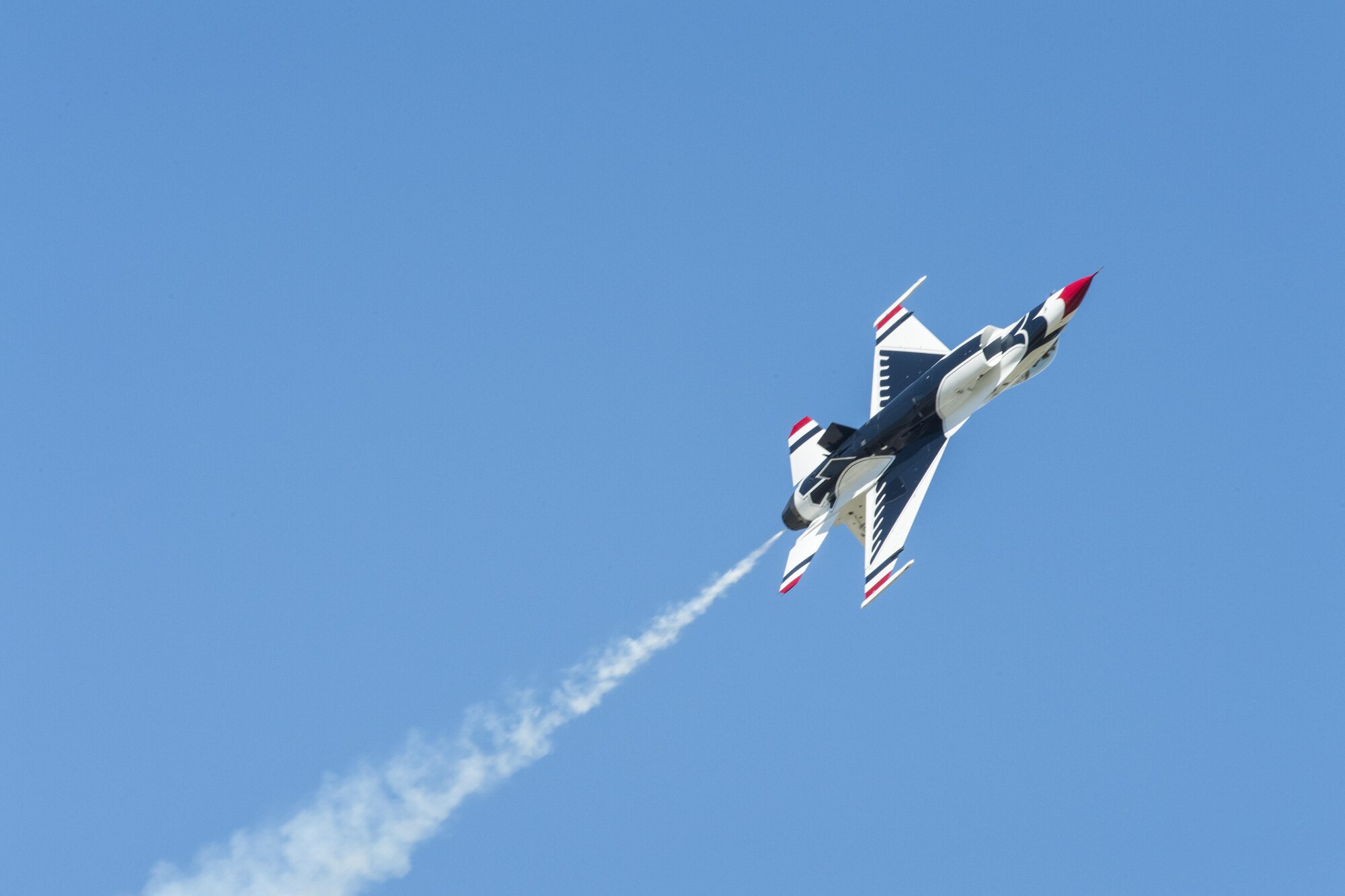 The U.S. Air Force Thunderbirds Flight Demonstration Team soars above Moody Air Force Base during the Thunder Over South Georgia Air Show, Oct. 29, 2017. The Thunderbirds, based out of Nellis Air Force Base, Nev., are the Air Force’s premier aerial demonstration team, performing at air shows and special events worldwide. (U.S. Air Force photo by Senior Airman Janiqua P. Robinson)