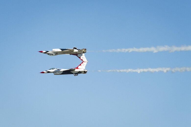 The U.S. Air Force Thunderbirds Flight Demonstration Team soars above Moody Air Force Base during the Thunder Over South Georgia Air Show, Oct. 29, 2017. The Thunderbirds, based out of Nellis Air Force Base, Nev., are the Air Force’s premier aerial demonstration team, performing at air shows and special events worldwide. (U.S. Air Force photo by Senior Airman Janiqua P. Robinson)