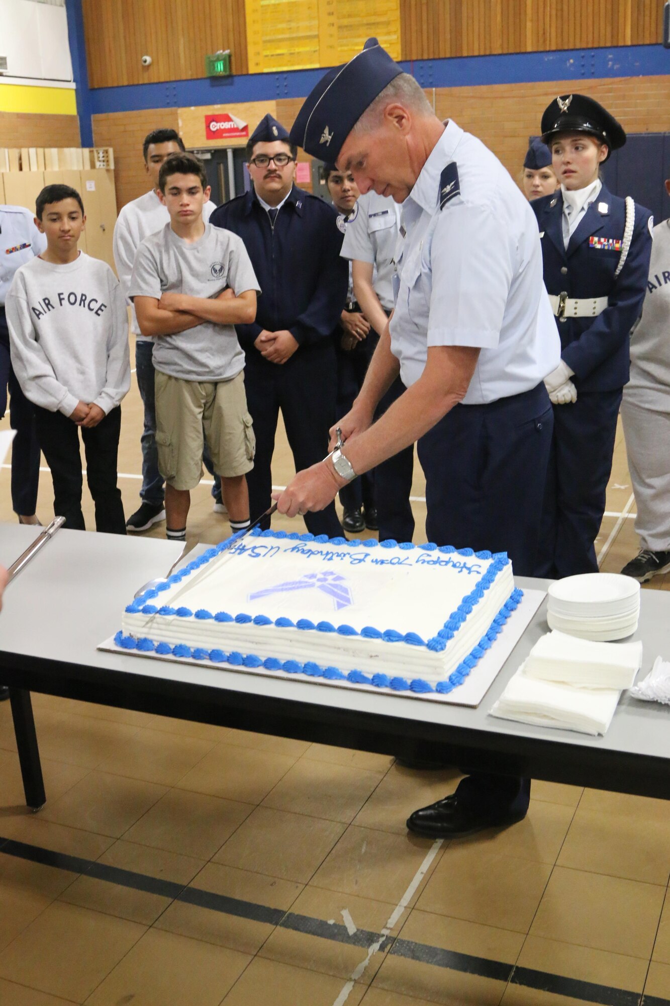 JrROTC Commander Cuts 70th AF Birthday Cake