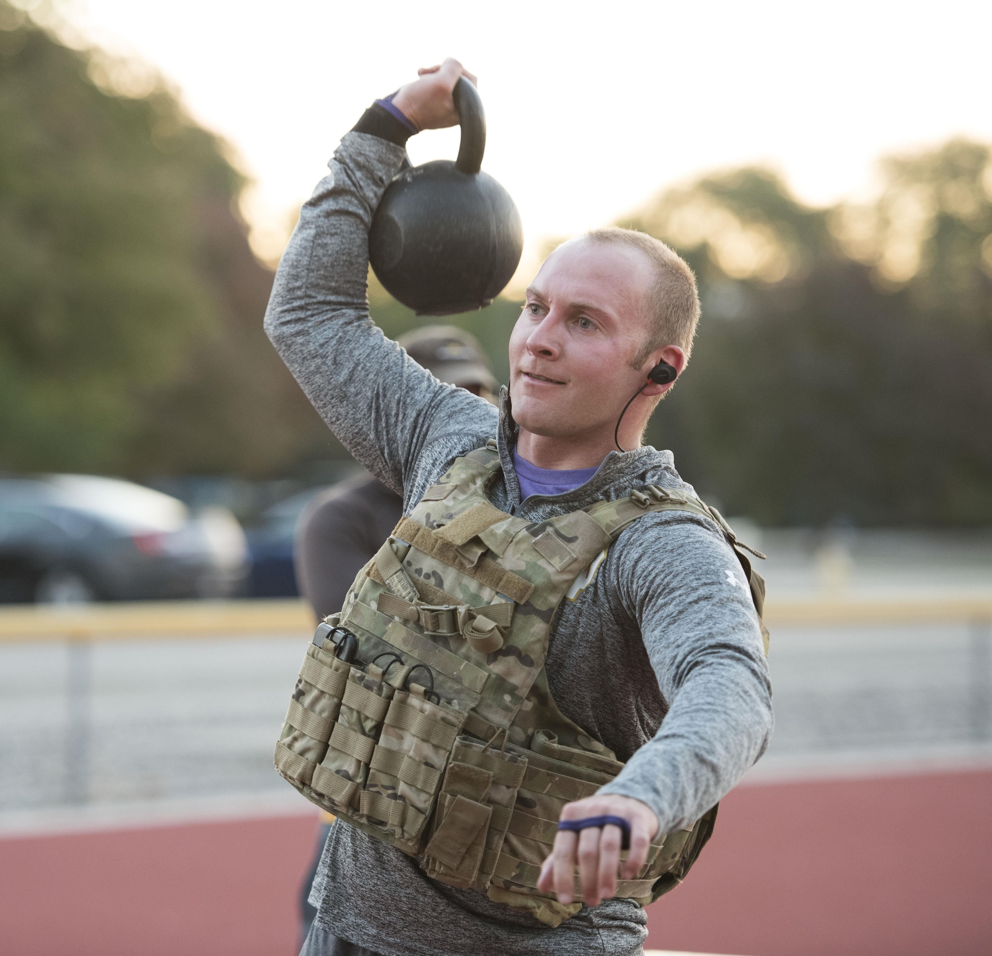 Special forces kettlebell hot sale workout