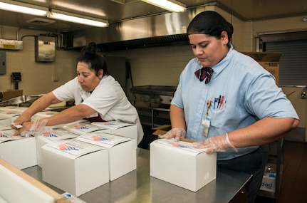 Flight kitchen keeps military members fed