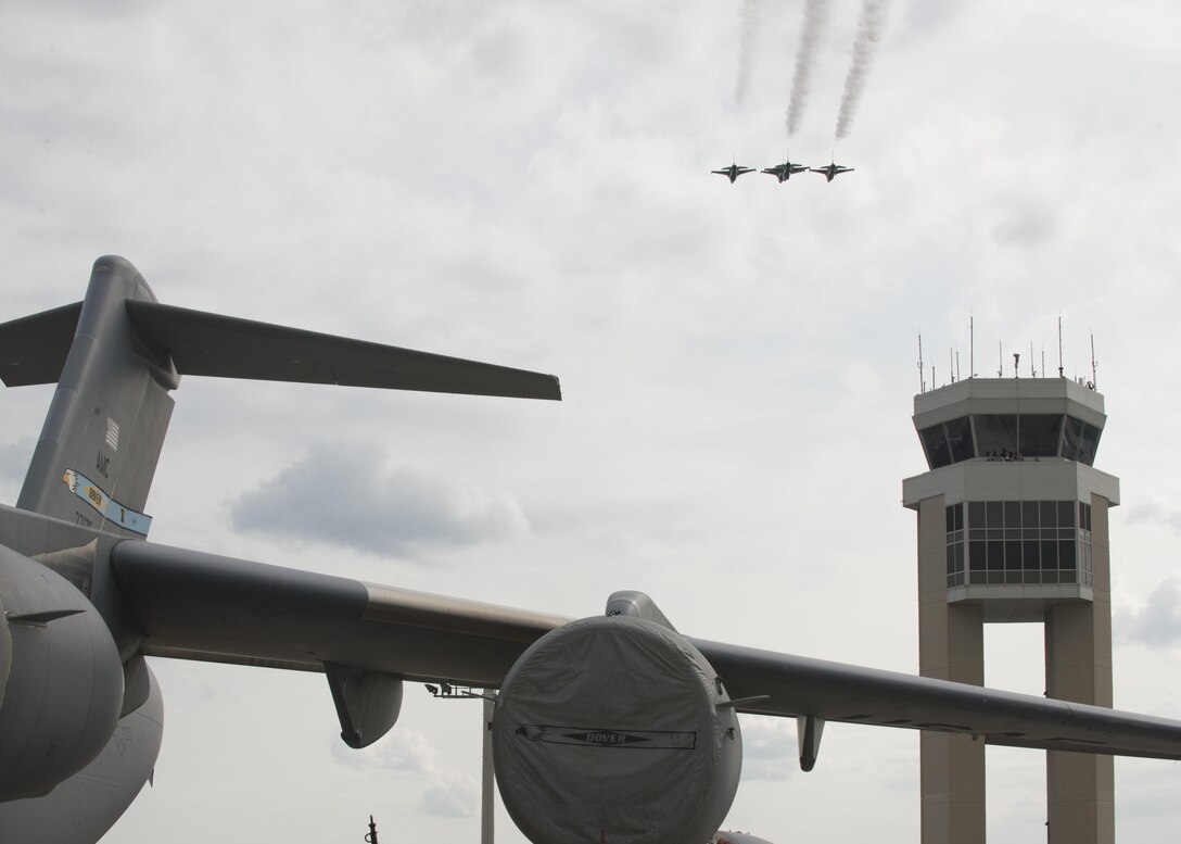 The U.S. Air Force Thunderbirds fly over during the  2017 Thunder Over Dover Open House Aug. 27, 2017, on Dover Air Force Base, Del. The Thunderbirds performed precision flying maneuvers during the open house and airshow Aug. 26 – 27. (U.S. Air Force photo by Staff Sgt. Jared Duhon)
