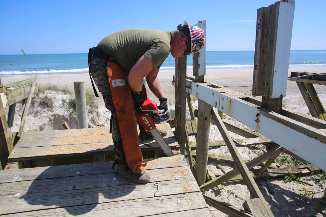 8th Esb Deconstructs Beach Houses