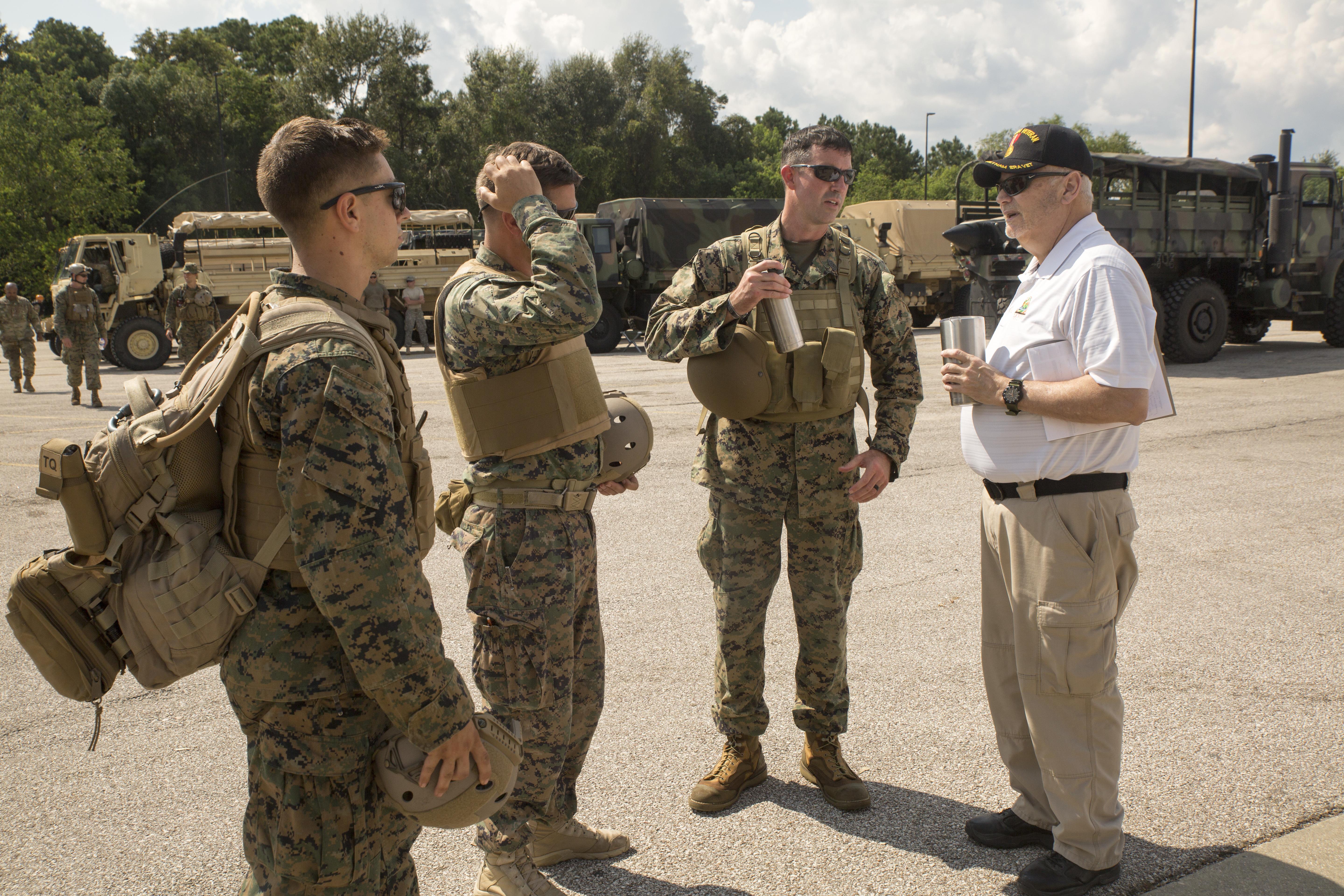 4th Reconnaissance Marines support rescue efforts in wake of Hurricane