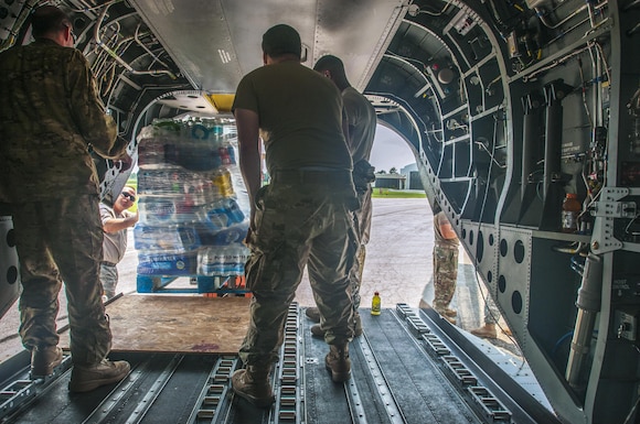 U.S. Army Reserve aviators transport anonymous water donation