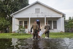 14th Marines and MWSS-473 transport supplies to Hurricane relief efforts