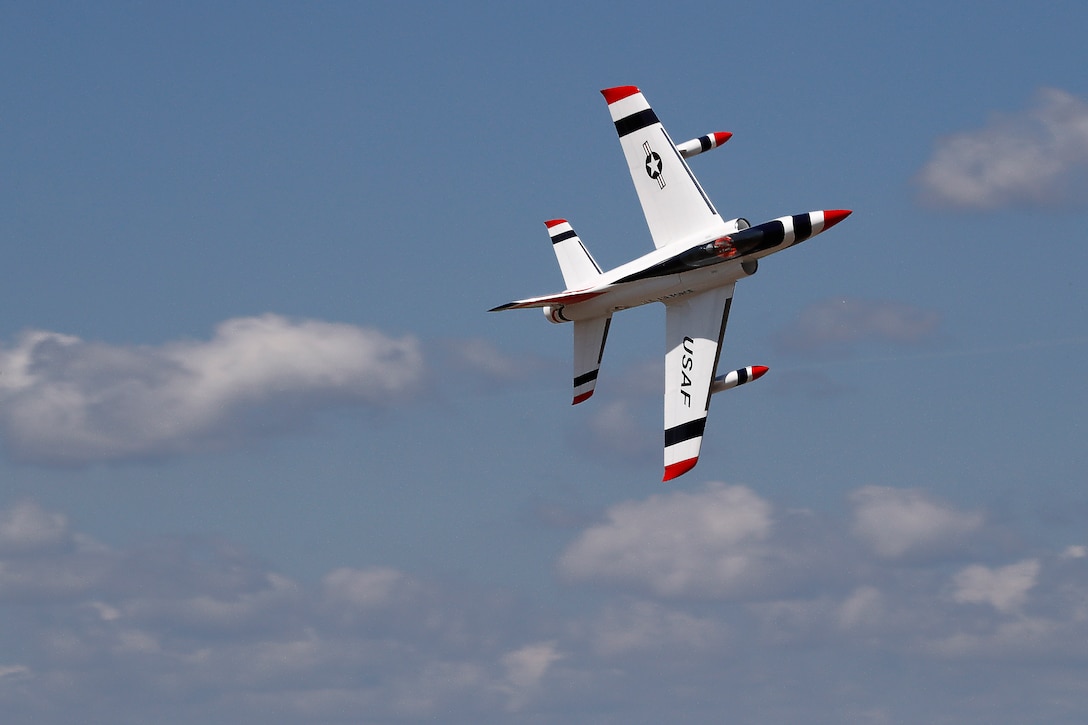 Giant Scale RadioControlled (RC) Model Aircraft Air Show