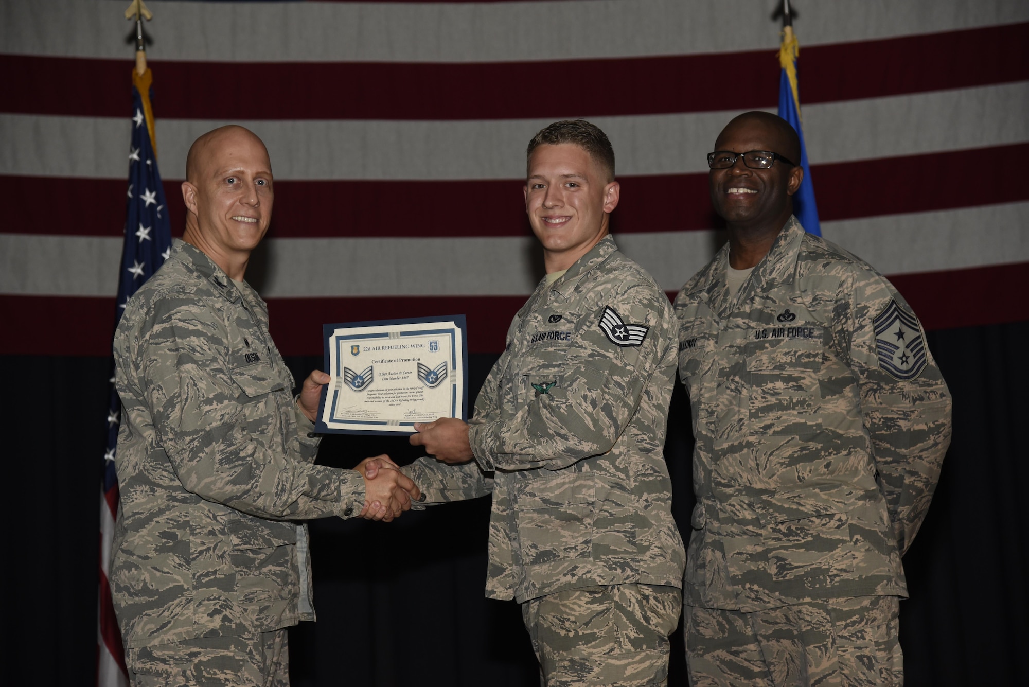 Airman receives certificate