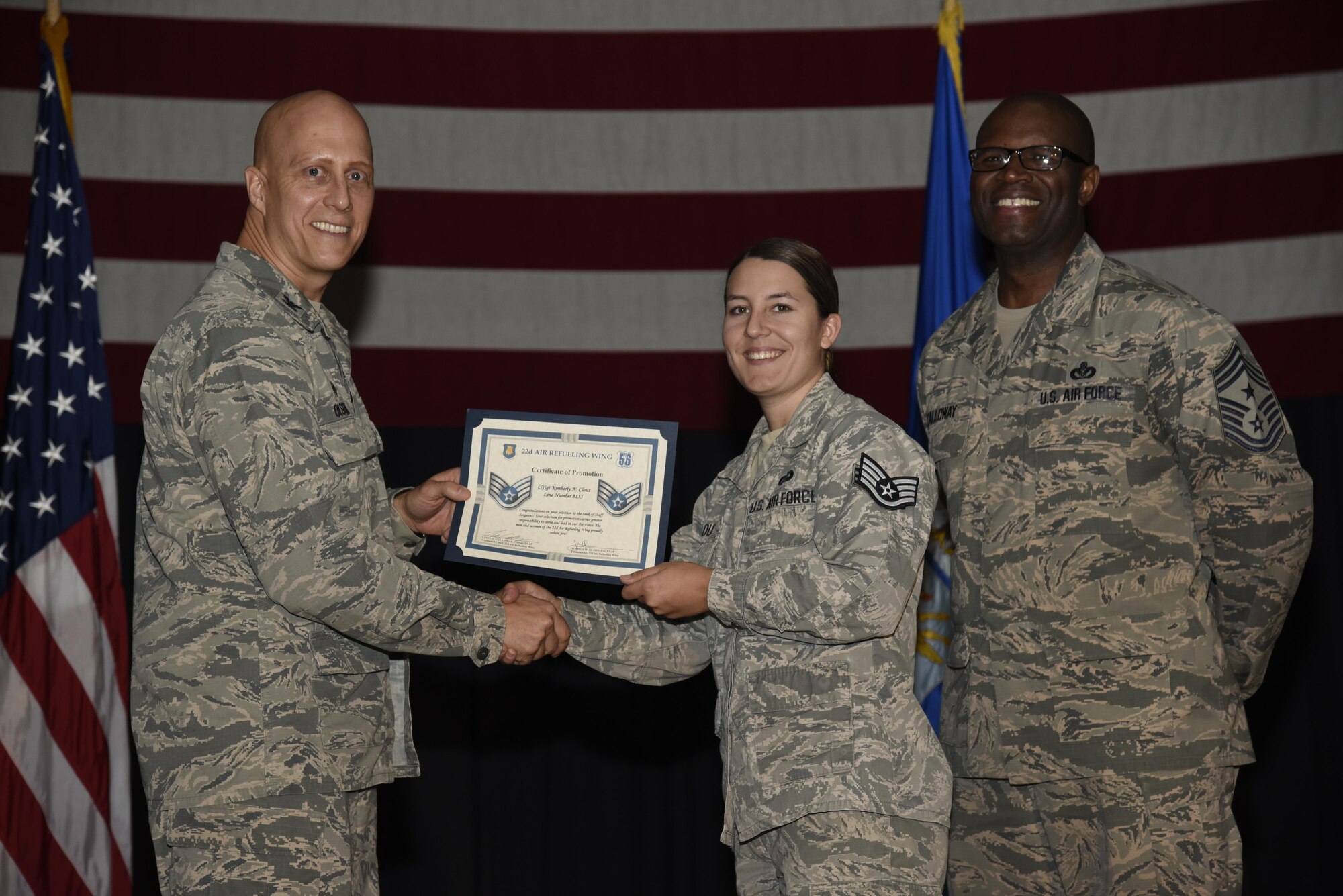 Airman receives certificate