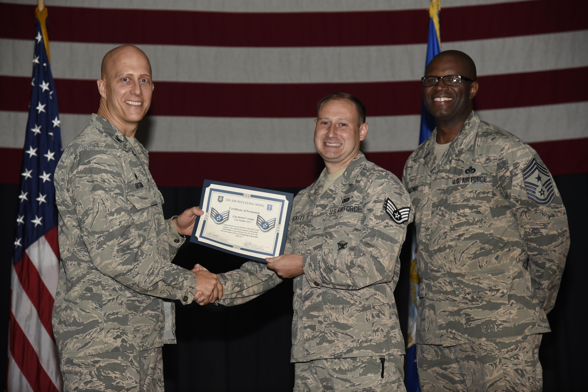Airman receives certificate