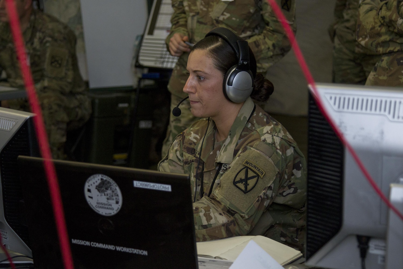 Soldiers participate in warfighter exercise