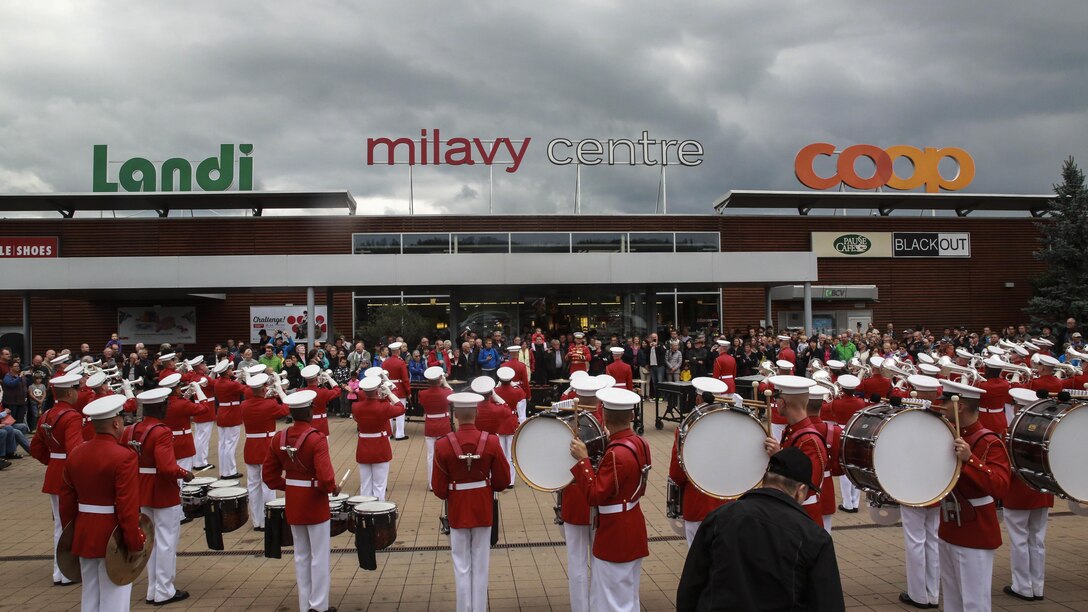 Marines with “The Commandant’s Own” U.S. Marine Drum & Bugle Corps perform musical ballads at Milavy shopping center in Avenches, Switzerland, Sept. 1, 2017. The D&B performed an open concert for all bystanders in appreciation for their hospitality as a part of the Avenches Tattoo.  (Official Marine Corps photo by Lance Cpl. Damon Mclean/Released)