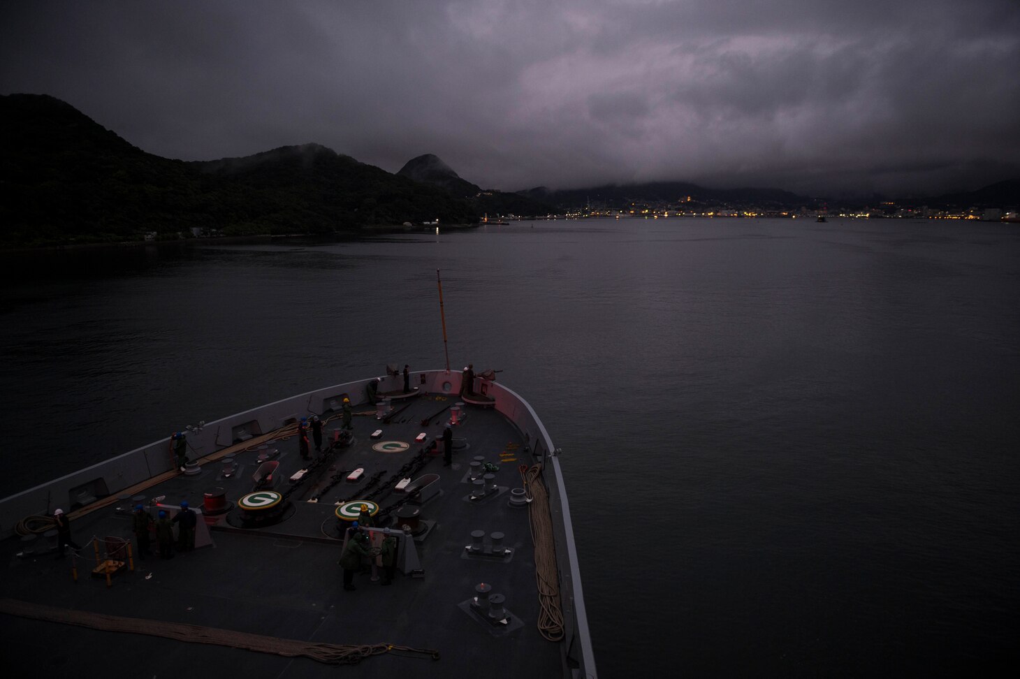 The amphibious transport dock USS Green Bay (LPD 20) transits towards her homeport, Sasebo, Japan after a three-plus months of deployment. Green Bay, part of the Bonhomme Richard Expeditionary Strike Group, is operating in the Indo-Asia- Pacific region to enhance partnerships and be a ready-response force for any type of contingency.