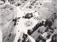 IMAGE: 10/28/1945
AEROGRAPHIC HISTORY: South-East view of Naval Proving Ground (NPG)-showing Main Gate and area surrounding.
F/L=10" Approximate Altitude=500'