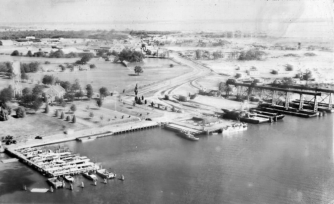 IMAGE; MARITIME HISTORY: Yardcraft facility at NPG, Dahlgren